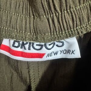 Briggs New York Khaki Skirt